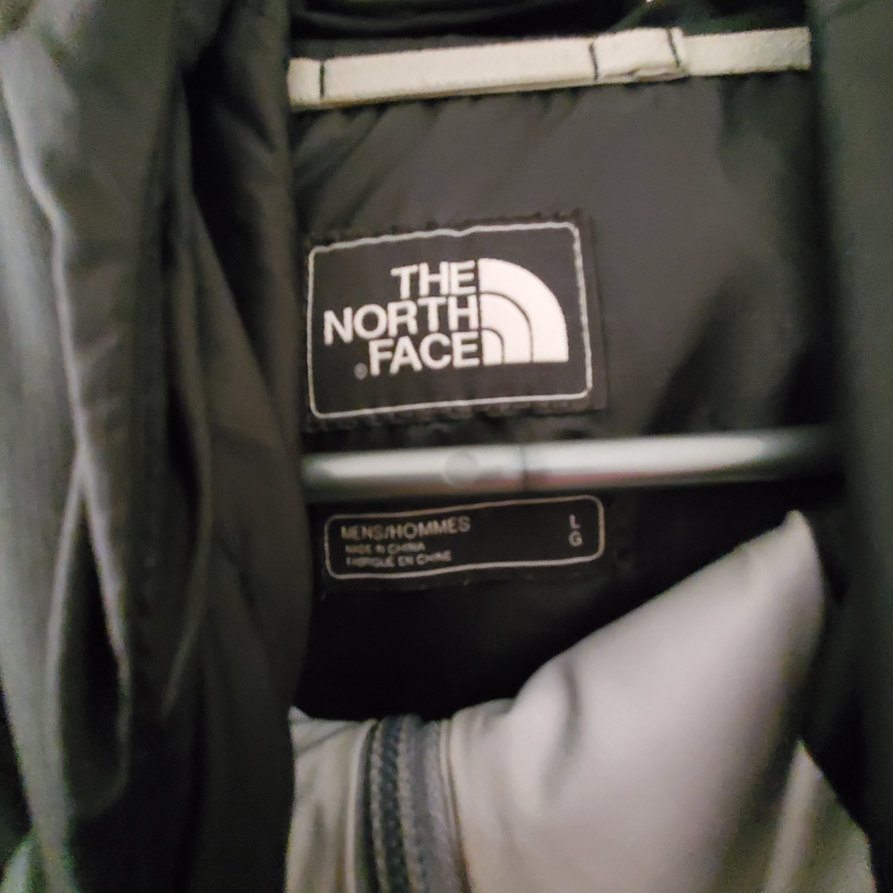 The North Face Black and Gray Windbreaker - Picture 6 of 6